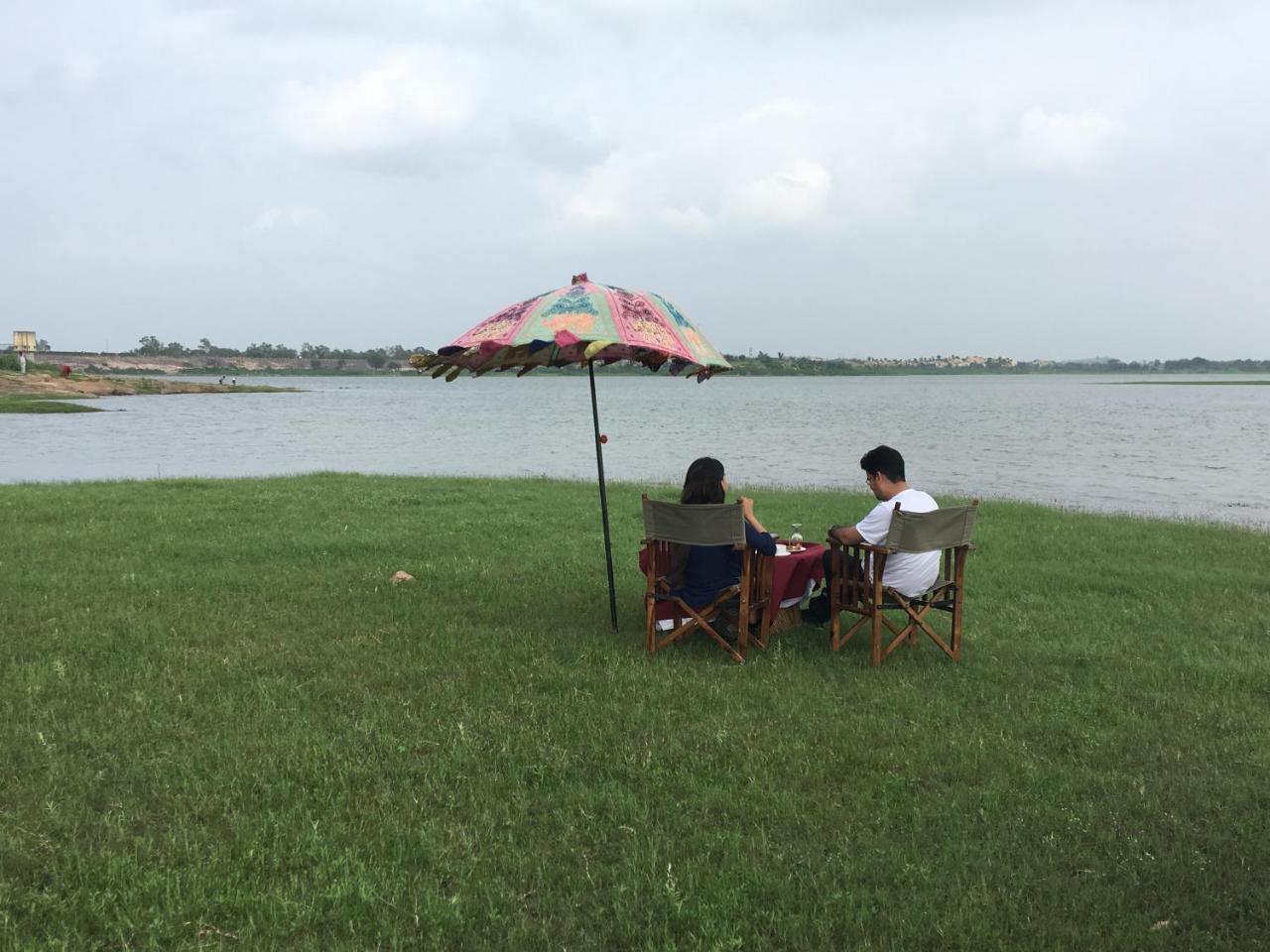 Castle Narela Lake Resort Roop Pura Exterior photo